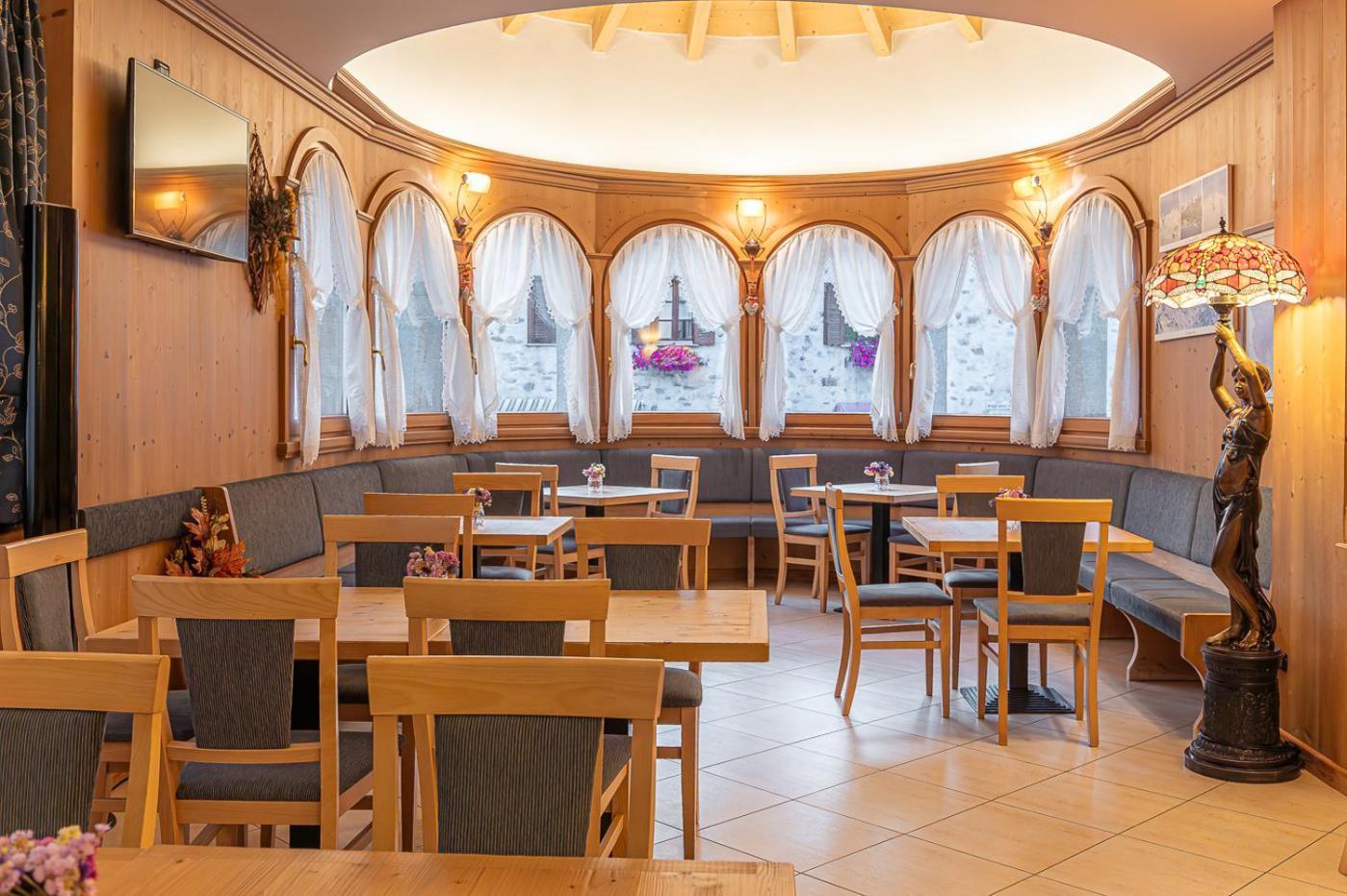 Hotel Pedranzini 산타카테리나발루프바 외부 사진