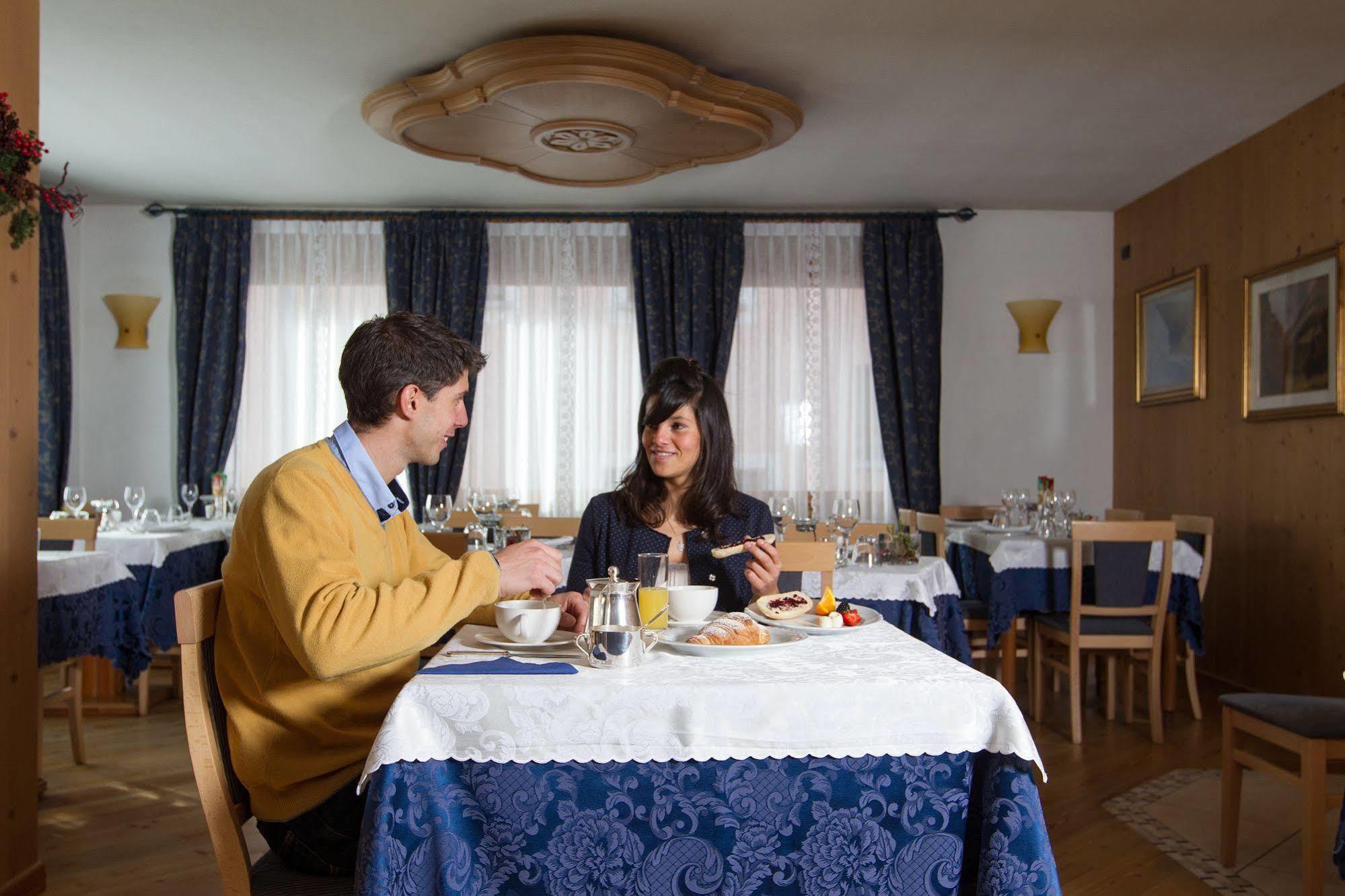 Hotel Pedranzini 산타카테리나발루프바 외부 사진